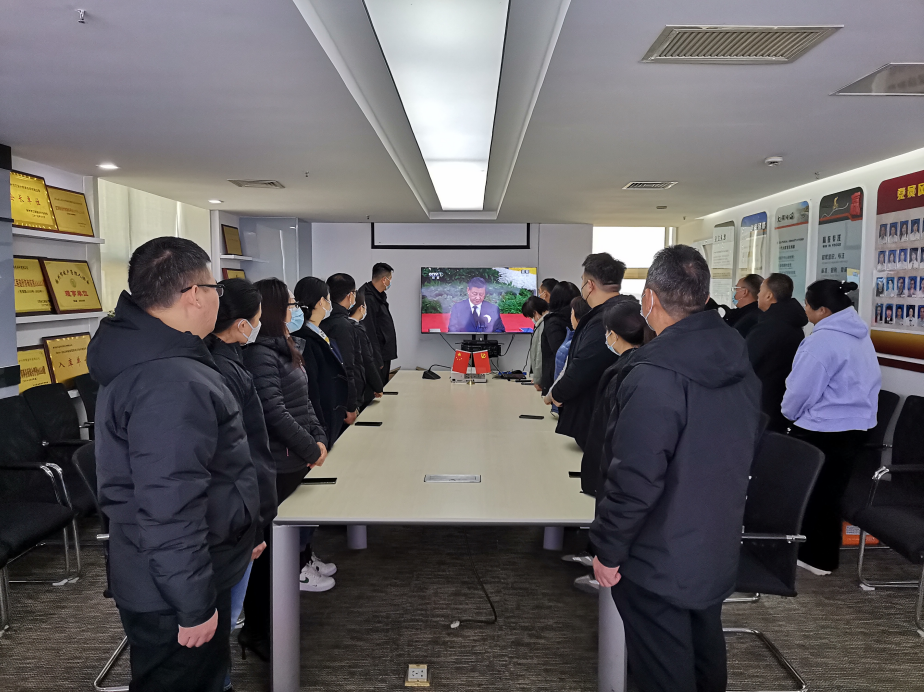 我支部組織觀看江澤民同志追悼大會表達深切哀思